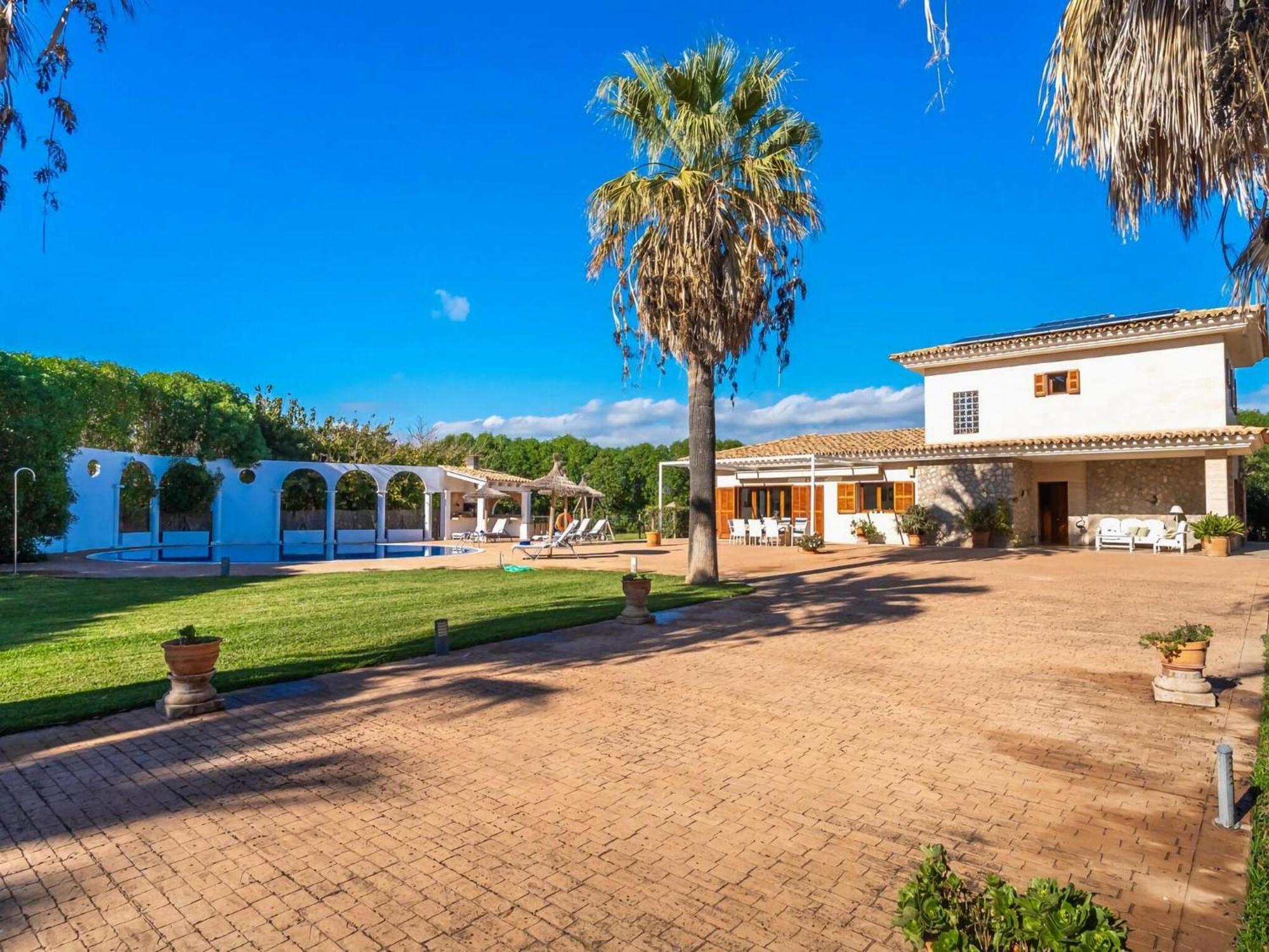 Belvilla By Oyo In Villa